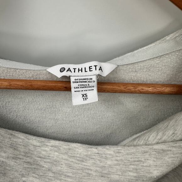 ATHLETA Purana Wrap Sweatshirt in Grey Heather 486073 // XS - Picture 5 of 10
